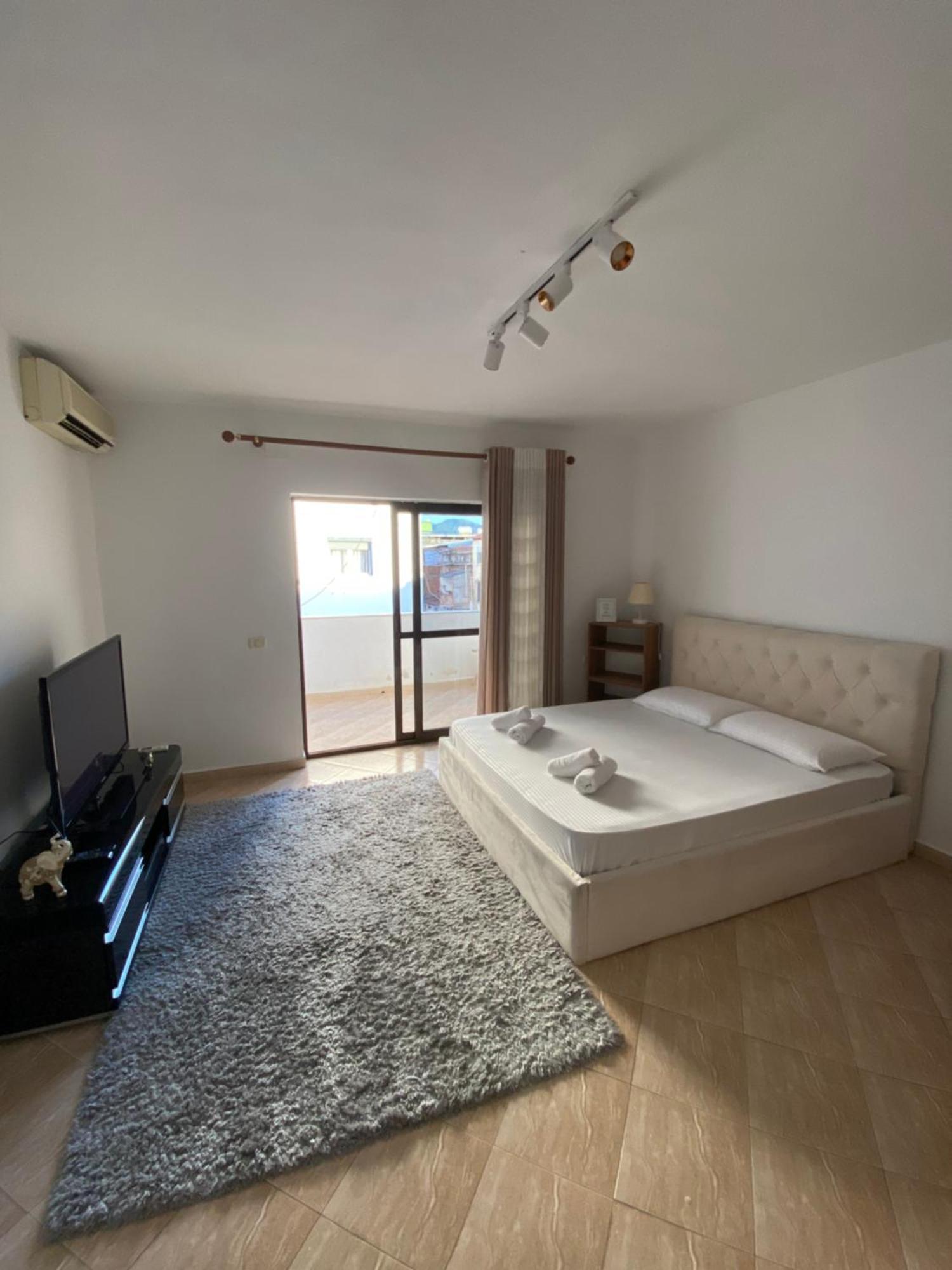 Myslym Shyri Studio 2 Тирана Экстерьер фото