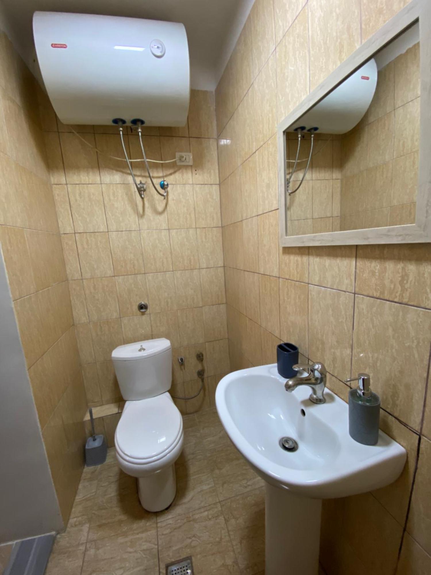 Myslym Shyri Studio 2 Тирана Экстерьер фото